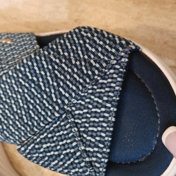 Ryka Ortholite Memory Foam Sandals - Picture 2 of 10